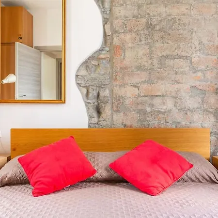 100mq 5 Mins To Center + Free Park And View Apartment *