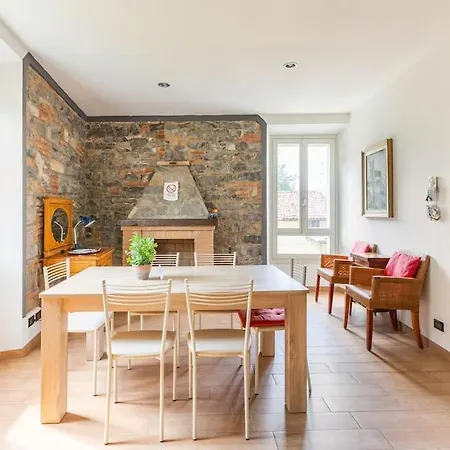 Apartment 100mq 5 Mins To Center + Free Park And View *