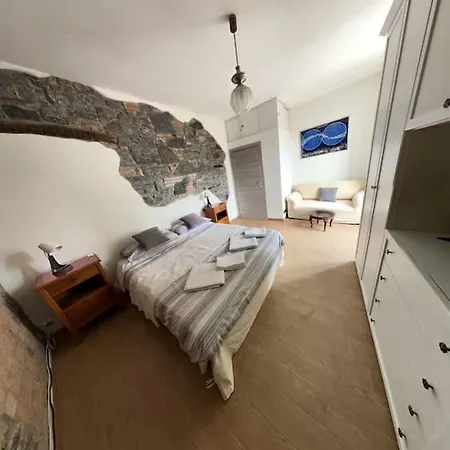 100mq 5 Mins To Center + Free Park And View Como