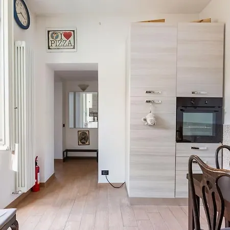 100mq 5 Mins To Center + Free Park And View Apartment